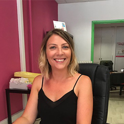 Emilie, responsable d'agence Paris, assistée par Marie Ange